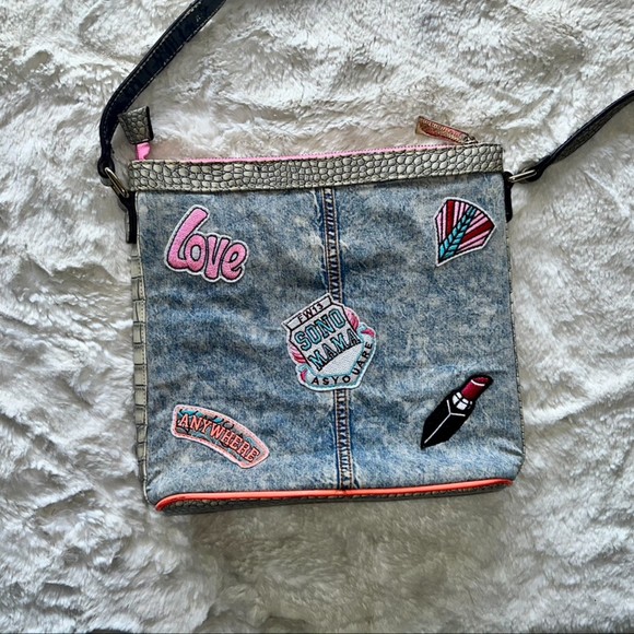 Nicole Lee Athena Patch Print Crossbody Handbag Denim Patches Rhinestones - Picture 10 of 11